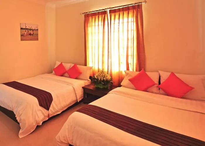 Avallon Boutique And 3*