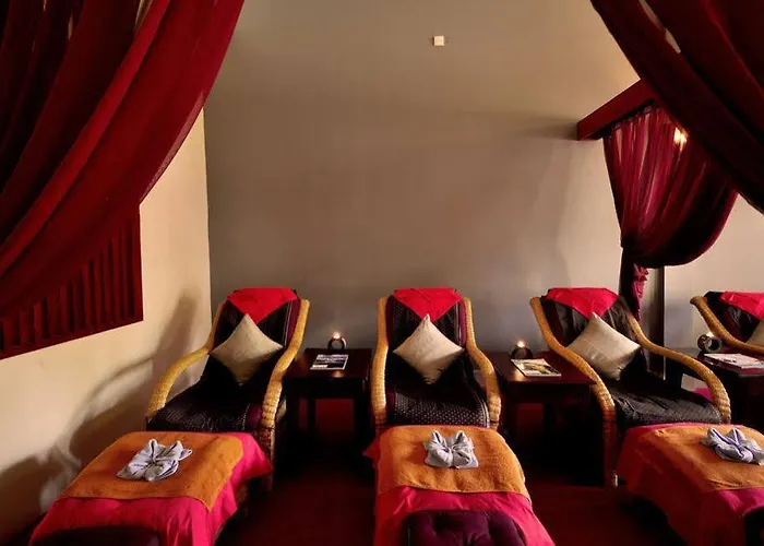 Hotel Avallon Boutique And 3*